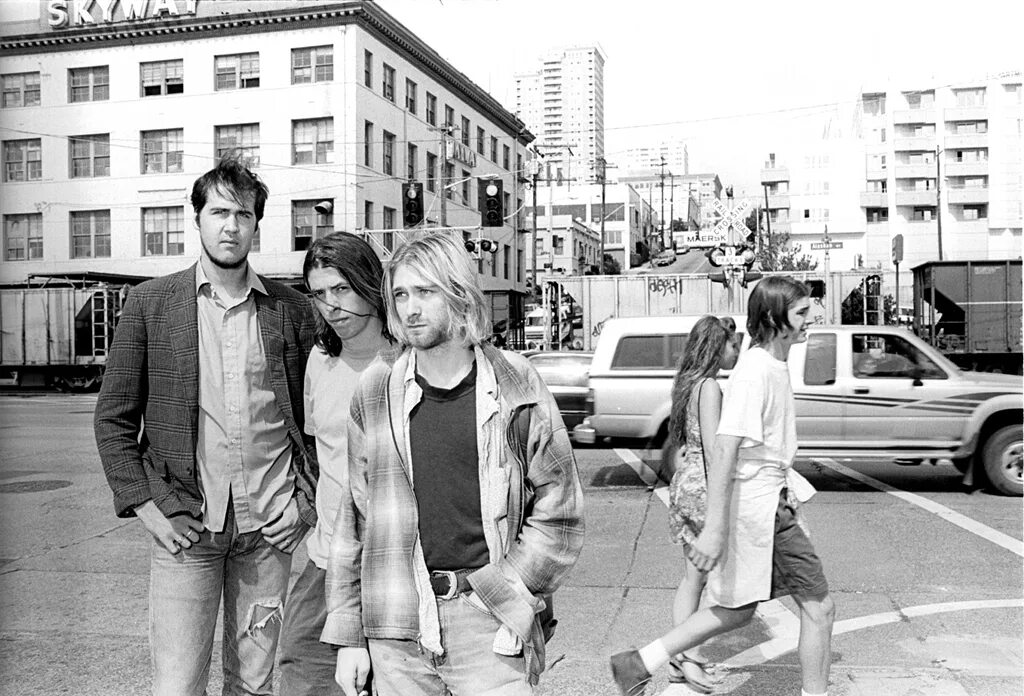 Love generation nirvana. Нирвана 90е. Nirvana Seattle 1993. Nirvana 1990. Сиэтл в 90-е.