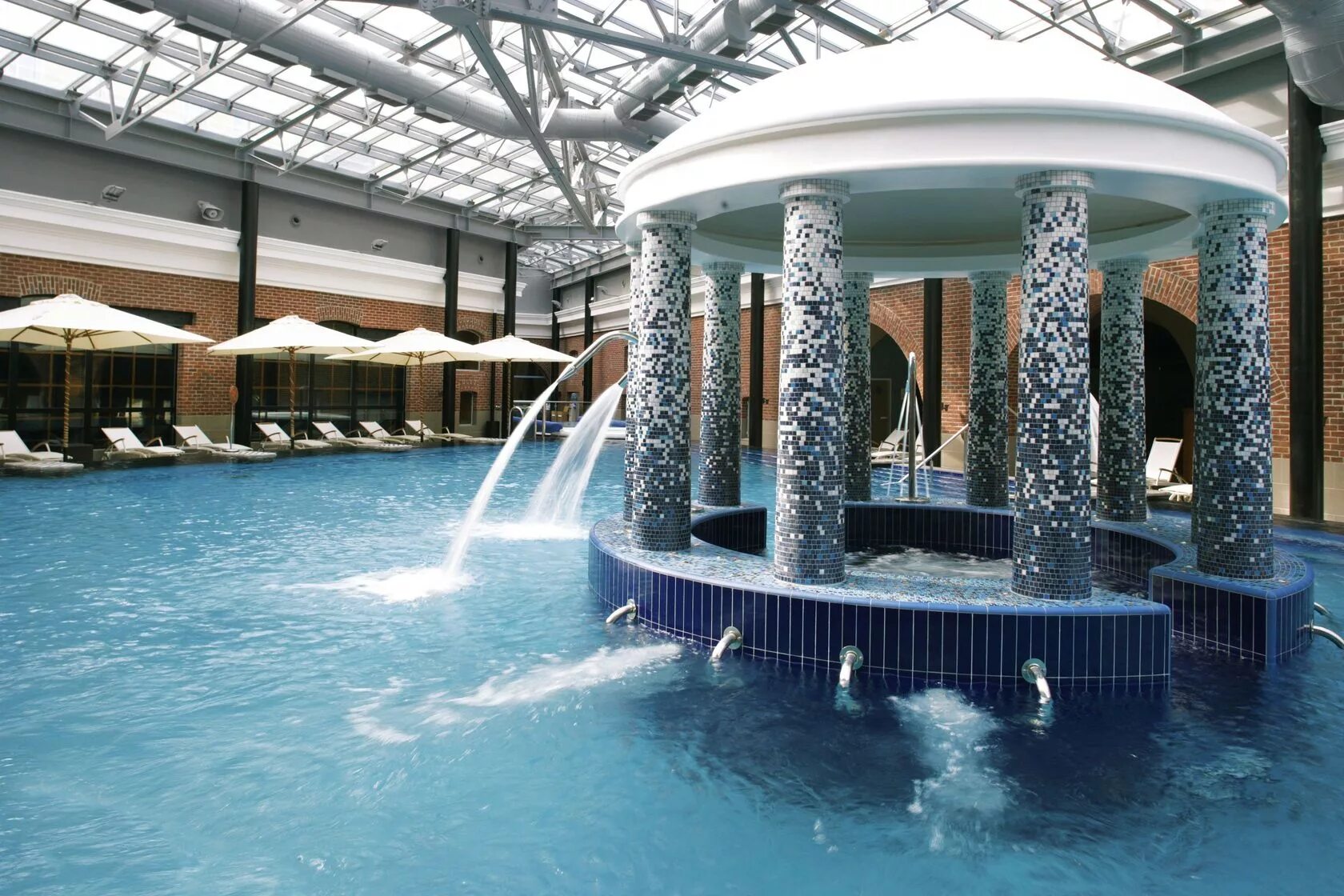 Лучший спа в санкт петербурге. Соло сокос васильевский бассейн. sokos hotel palace bridge spa. сокос отель санкт-петербург спа. соло сокос отель санкт-петербург спа.