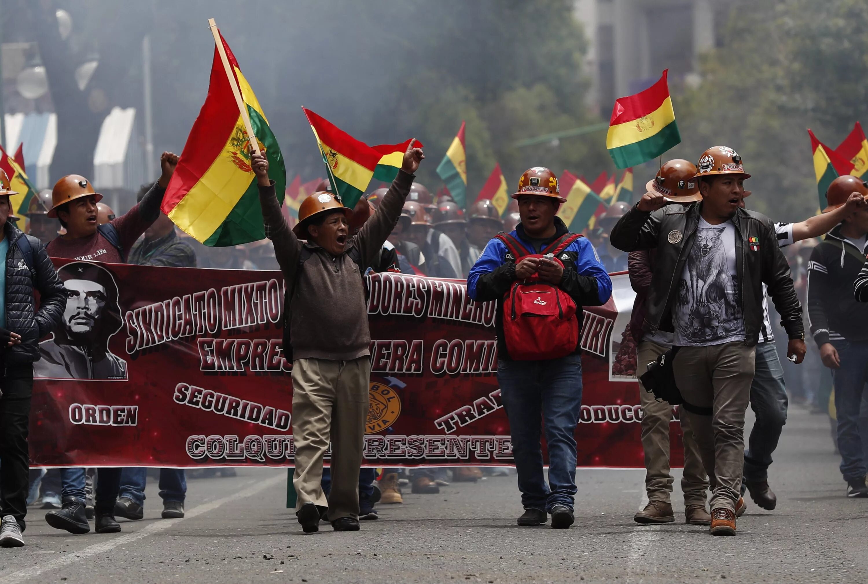 Протесты в латинской америке. Попытка госпереворота в боливии. Переворот в боливии. Государственный переворот в боливии 2019. Попытка госпереворота в боливии.
