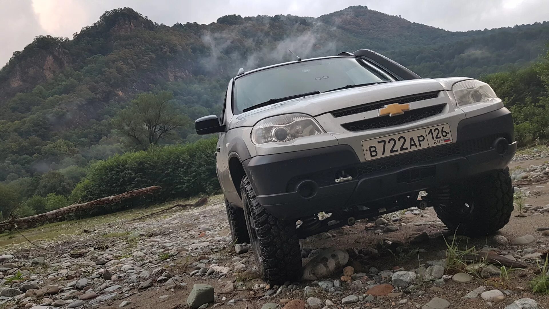 Ролики шеви нива. Chevrolet Niva. Шевроле Нива оффроуд. Шеви Нива для бездорожья. Chevrolet Niva 4х4 бездорожье.