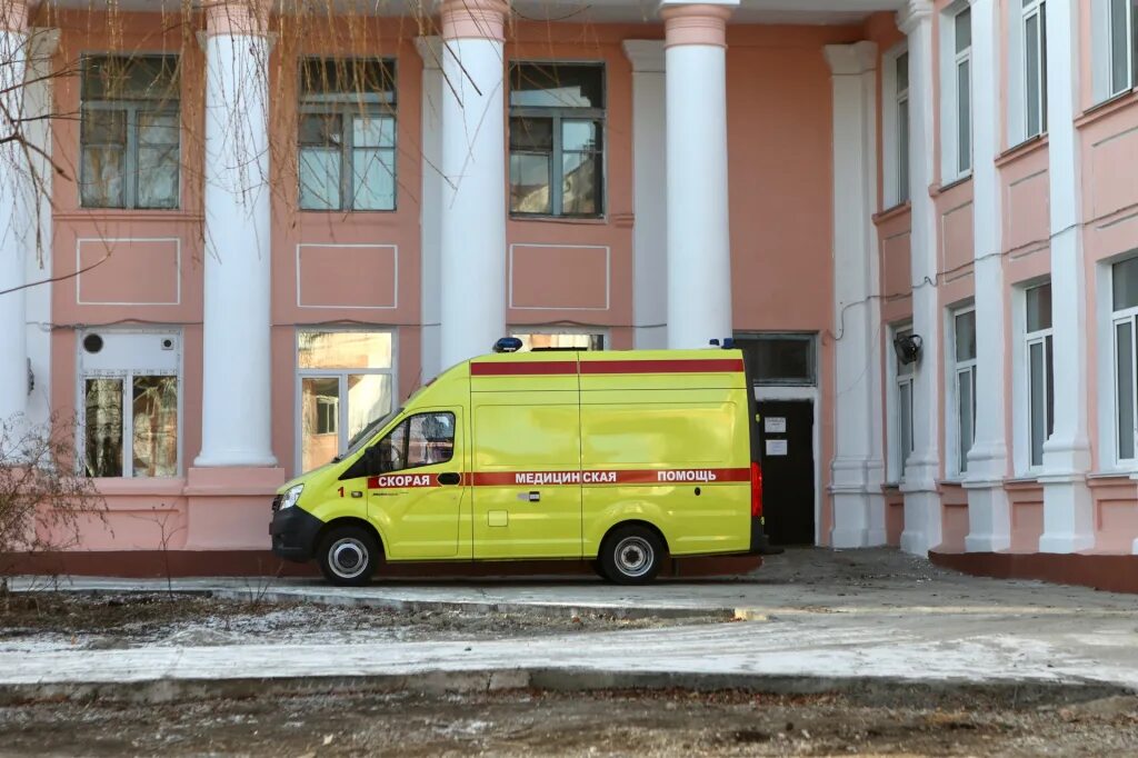 Партизанск больница. Партизанская больница Приморский край. Больница в Партизанске Приморского края. Городская поликлиника Партизанск. Городская поликлиника Партизанская.