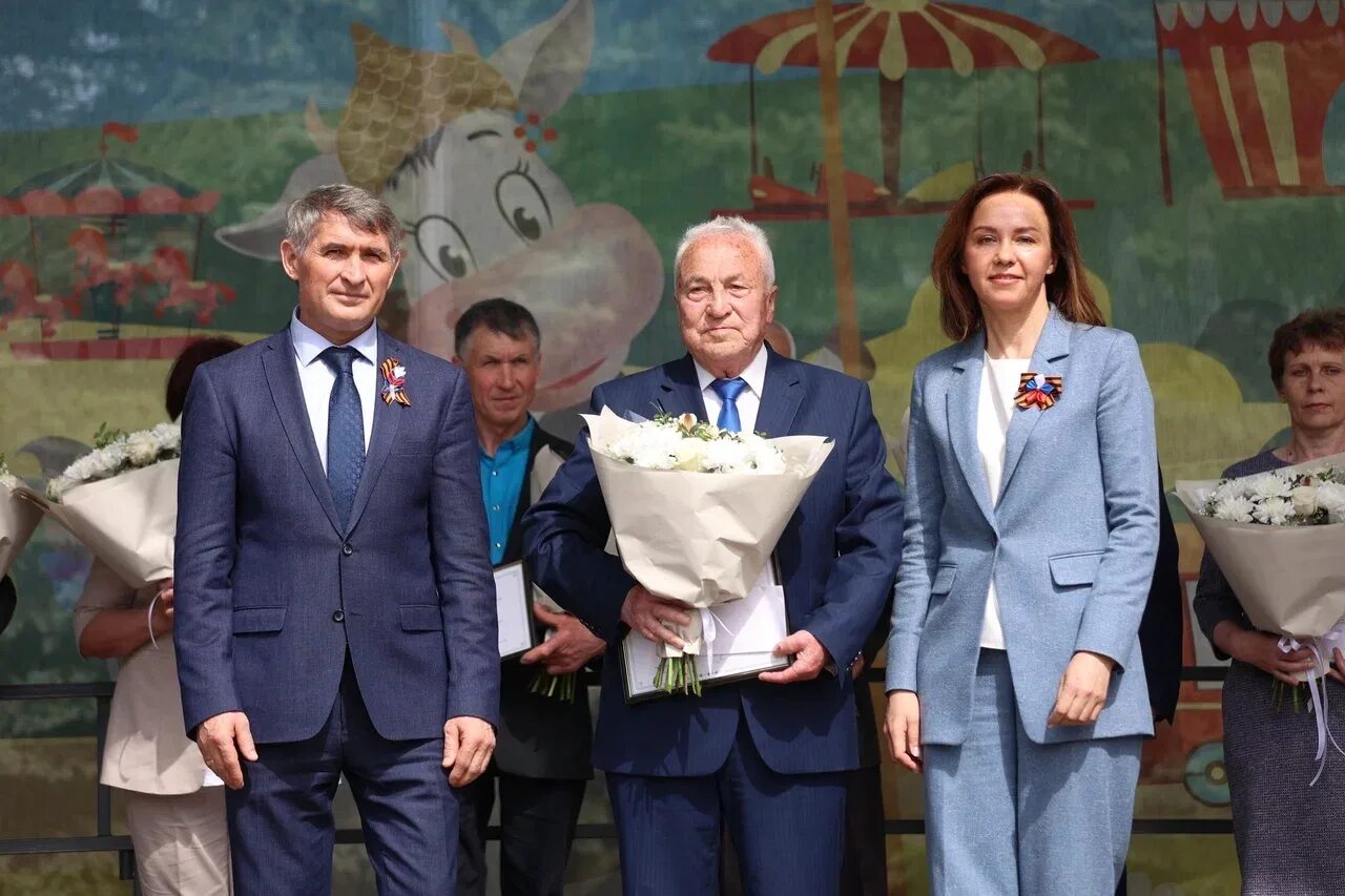 Глава пгт вурнары. Глава вурнары. Артур афанасьев вурнары депутат. Администрация вурнарского района. Александр чувашия.