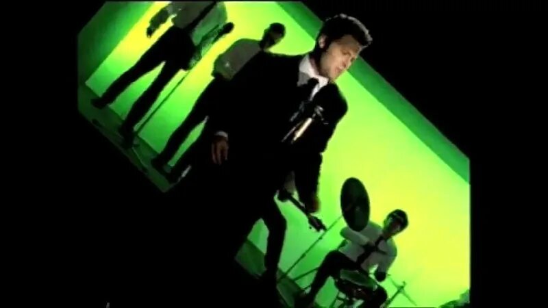 Максим леонидов молодой. Максим леонидов видение. Леонидов видение слушать. Максим леонидов проплывая над городом. Максим леонидов.