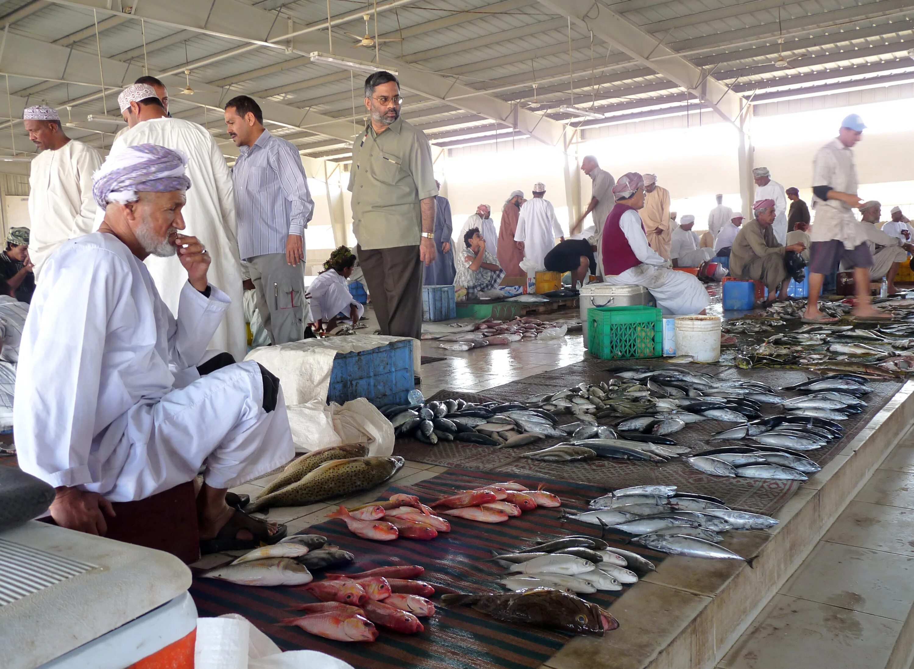 Промысел рынок. Сельское хозяйство Омана. Рыбий рынок. Оман нефть. Экономика Омана.