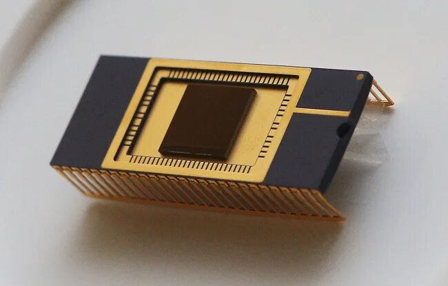 3d v nand. Samsung 3d NAND. NAND память Samsung. Микросхема NAND флэш-памяти.