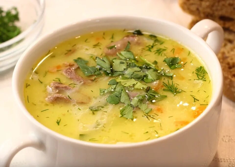 Картофельно-куриный суп с плавленым сыром, рецепт - Вкусо.ру