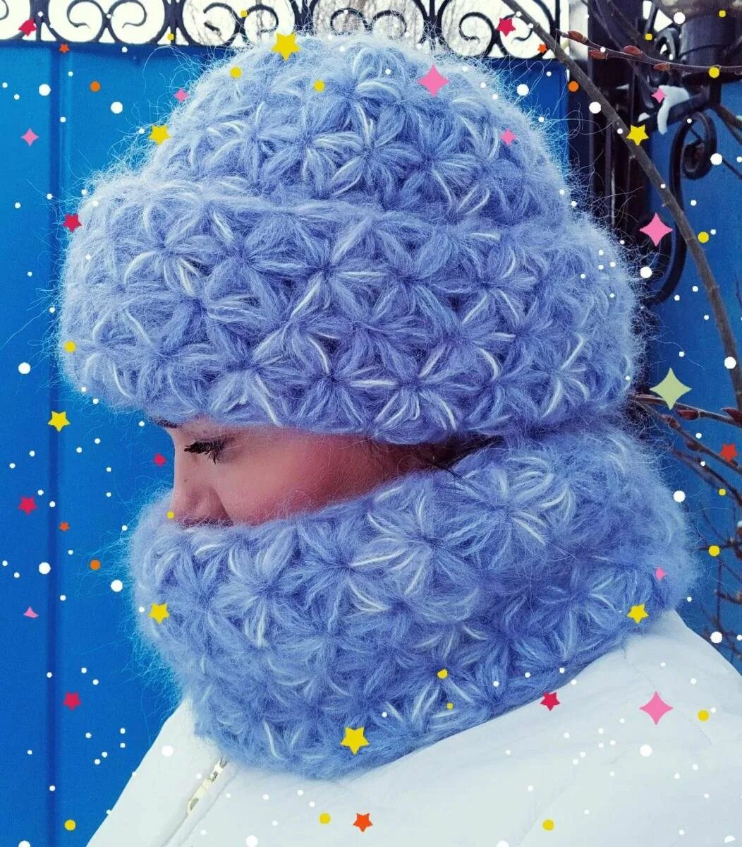 Шапка на зиму из какой пряжи. Шапка узором звездочки. шапка узором звездочки крючком. шапка вязаная узором звездочки. шапочка узор звездочка.