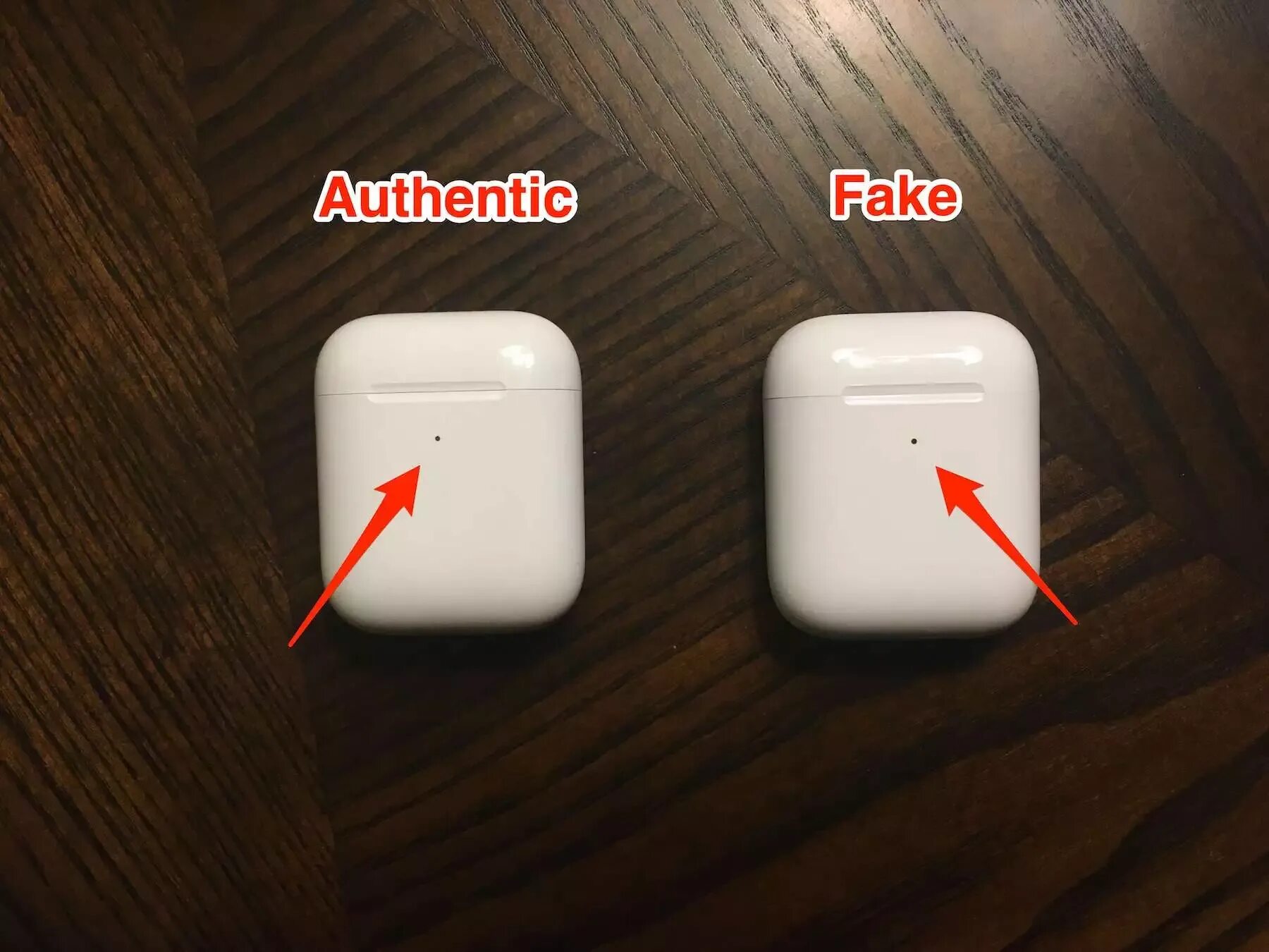 AIRPODS 2 индикатор. AIRPODS 2 Original vs fake. Аирподс оригинал 1 индикатор. Airpods проблемы