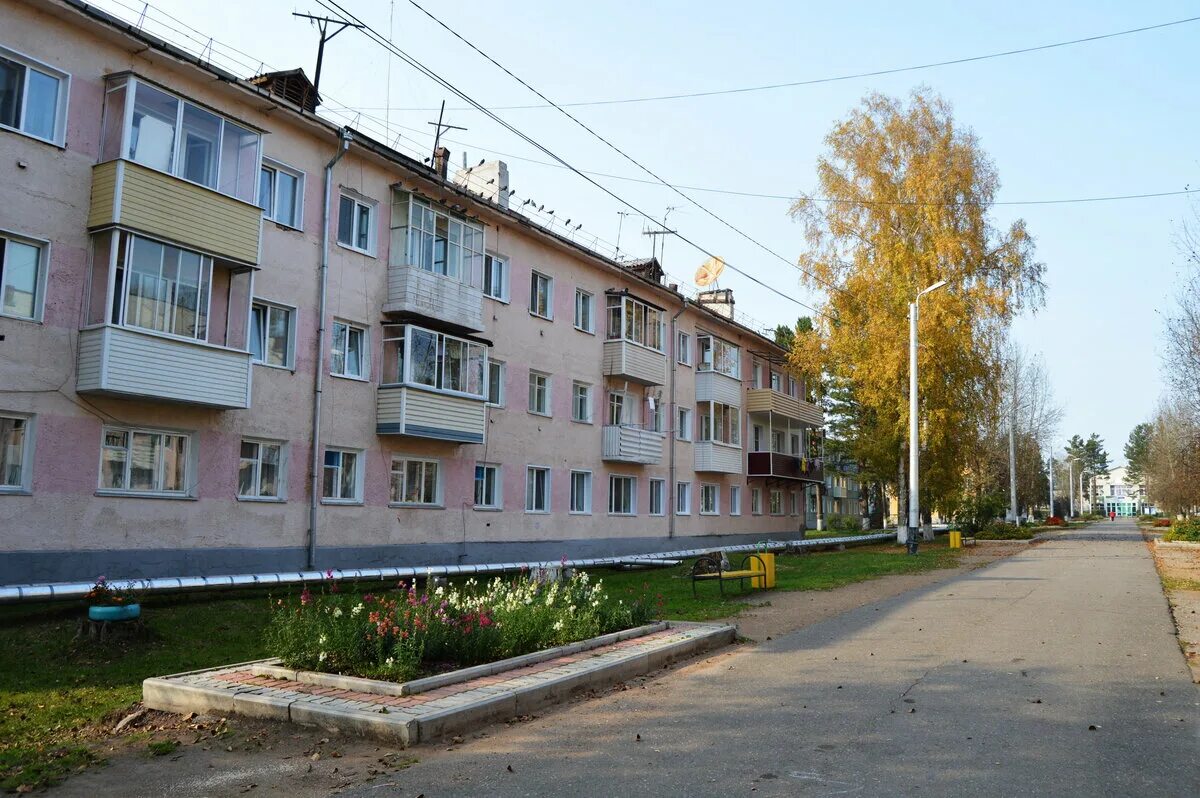 Рыбинский район красноярский дом. Поселок Саянский Красноярский край. Поселок Саянский Рыбинский район. Поселок станция Саянская Красноярский край. Детский сад в пгт Саянский.