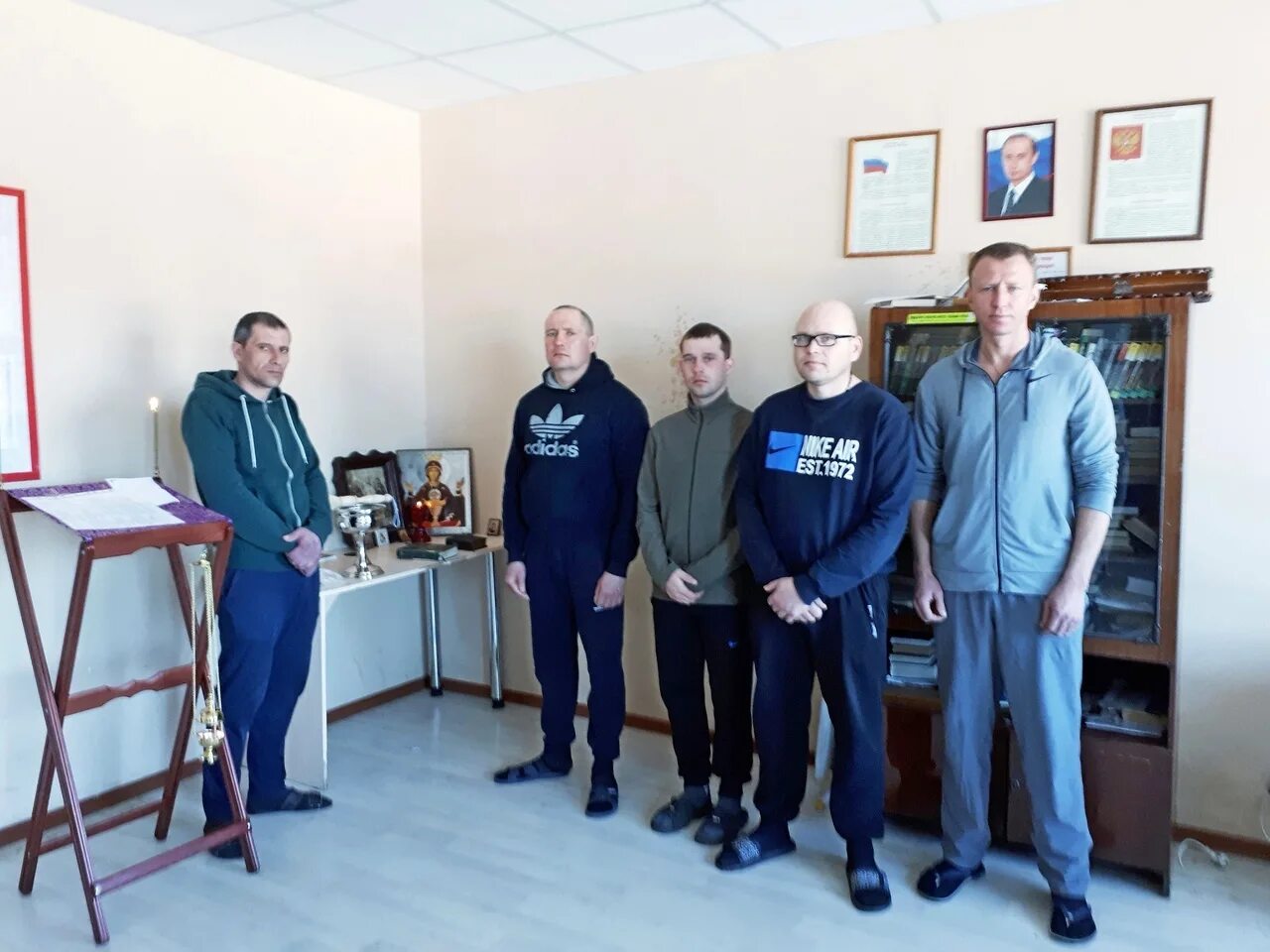 Ик 53 верхотурье кдс. Ик-54 столовая. Ик 53 гуфсин верхотурье. Верхотурье тюрьма ик 53. Г верхотурье ик53.