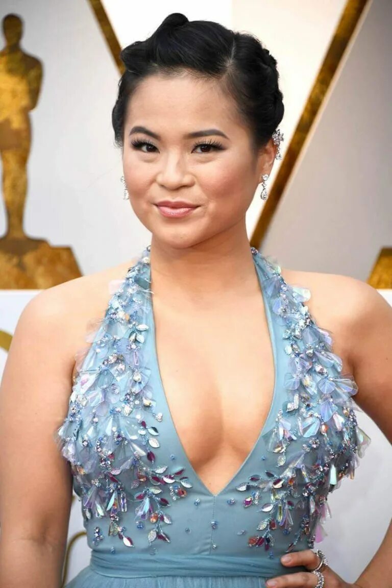 Келли Трэн. Kelly Marie Tran. Келли Мари Трэн горячие. Келли Мари Трэн грудь. Kelly marie