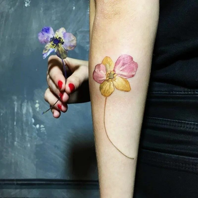 Tiny flower