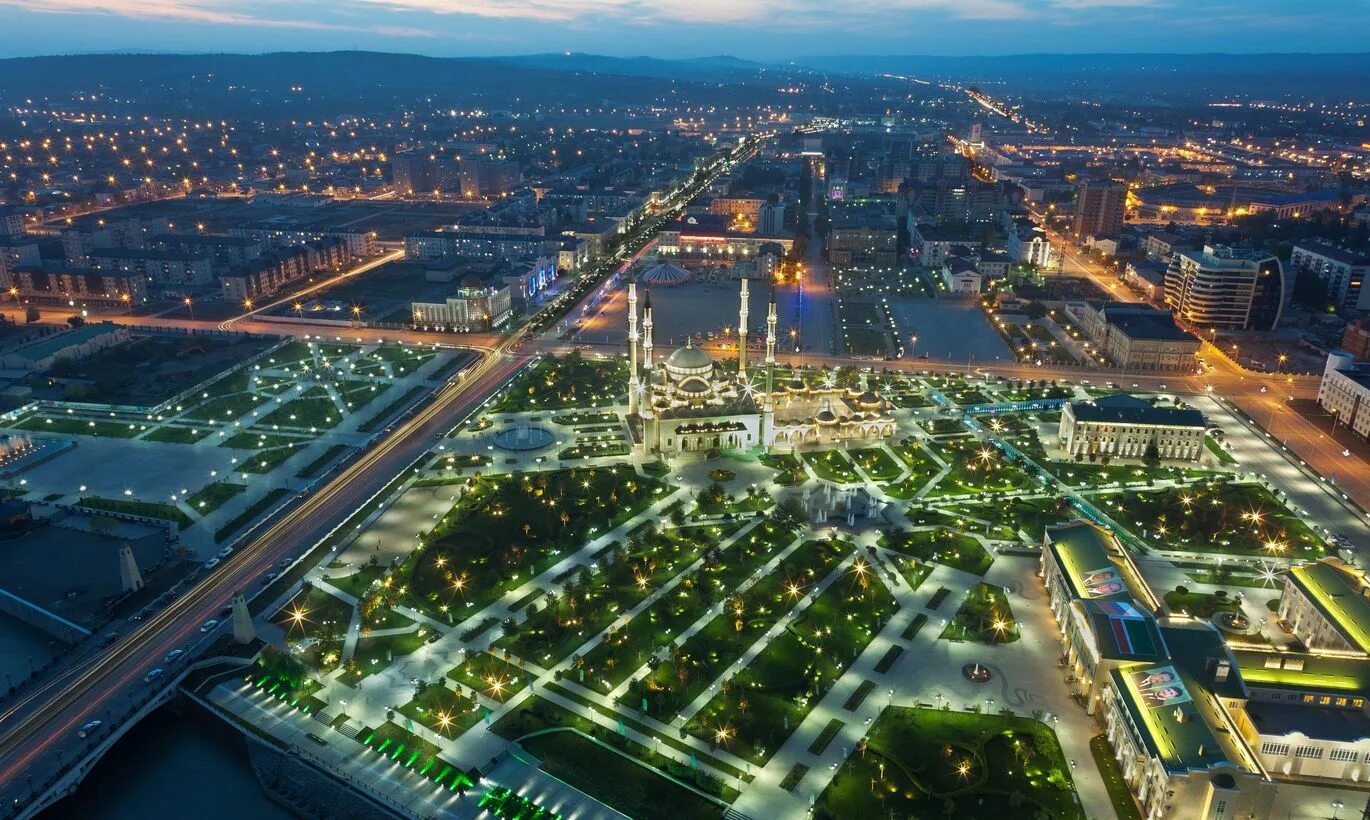 Нью йорк вид сверху на город. Улица ермакова новокузнецк. Москва. Центральный парк манхэттен. Грозный сити вид сверху.