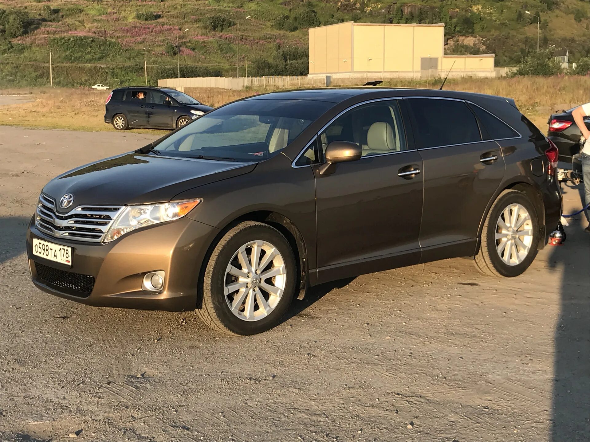 Toyota venza 2021. Toyota venza 2014. Тойота венза 2014 белая. Toyota venza 2023. 7 полный привод 2013.