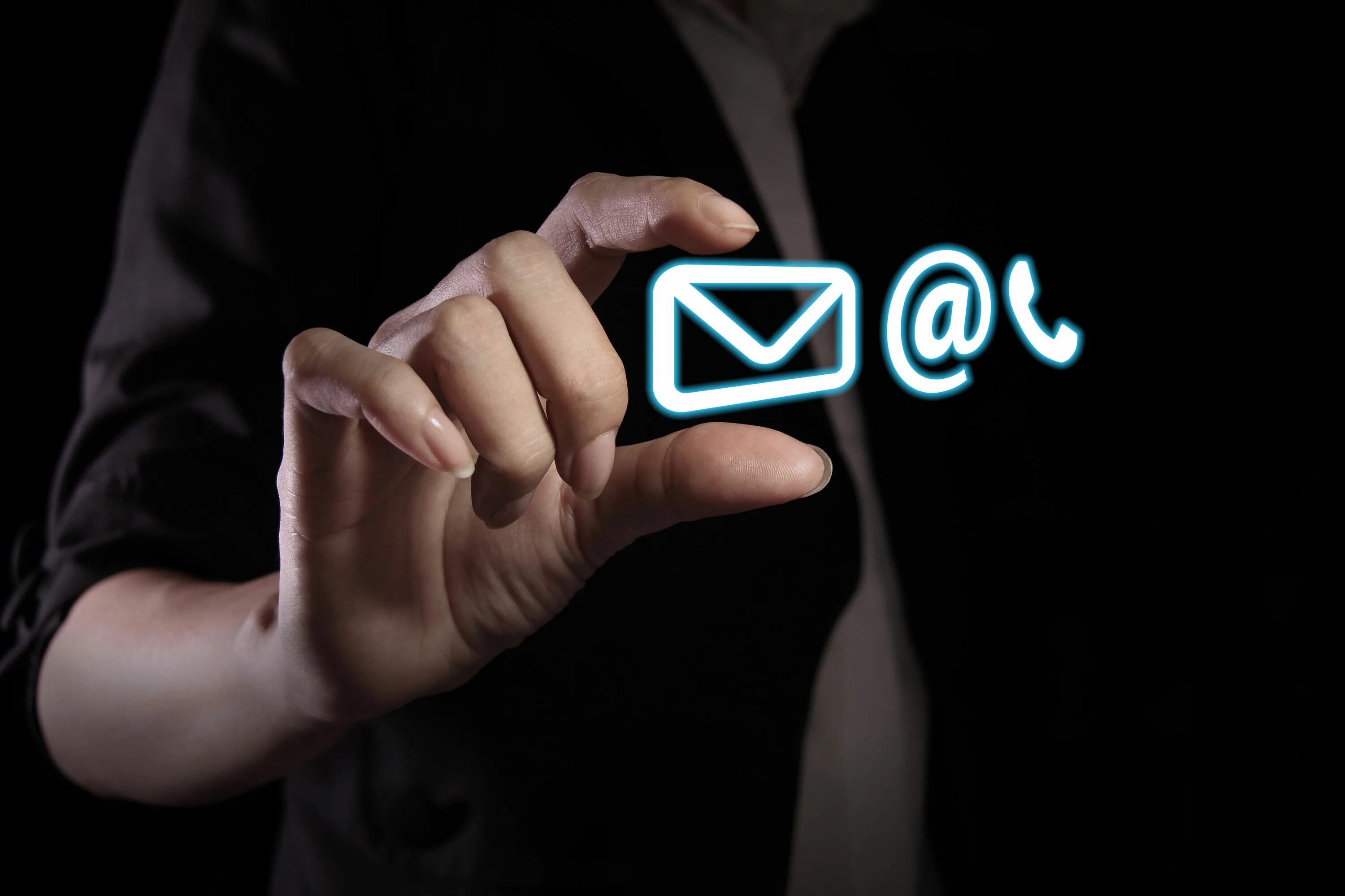 Слайд наши контакты. Контакты. Свяжитесь с нами картинка. Обои свяжитесь с нами. Картинка contact us.