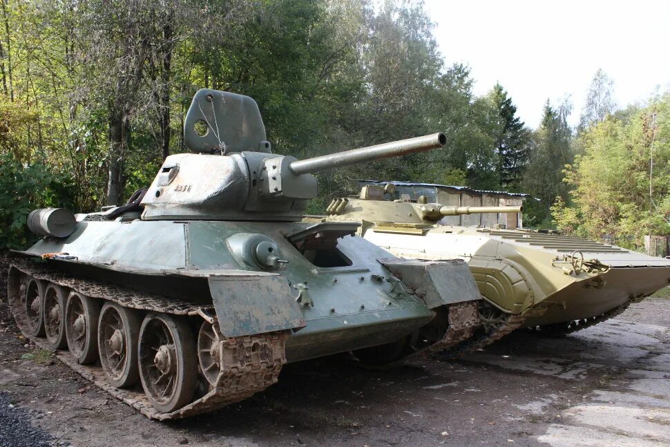 Воентур а з к берг. Москва август 2008 год. Катание на танке нижний тагил воентур. Можно ли спрятаться под танк при атаке из гранотометов илитанков. Воентур а з к берг.