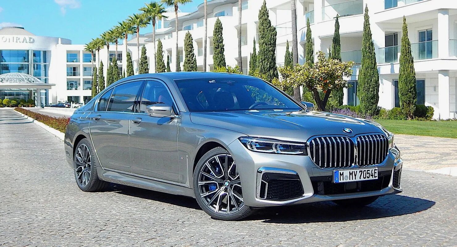 Bmw 7 m. BMW 7 Series 2020. BMW 750li 2021. BMW 7 Series 2021. БМВ 7 2021.