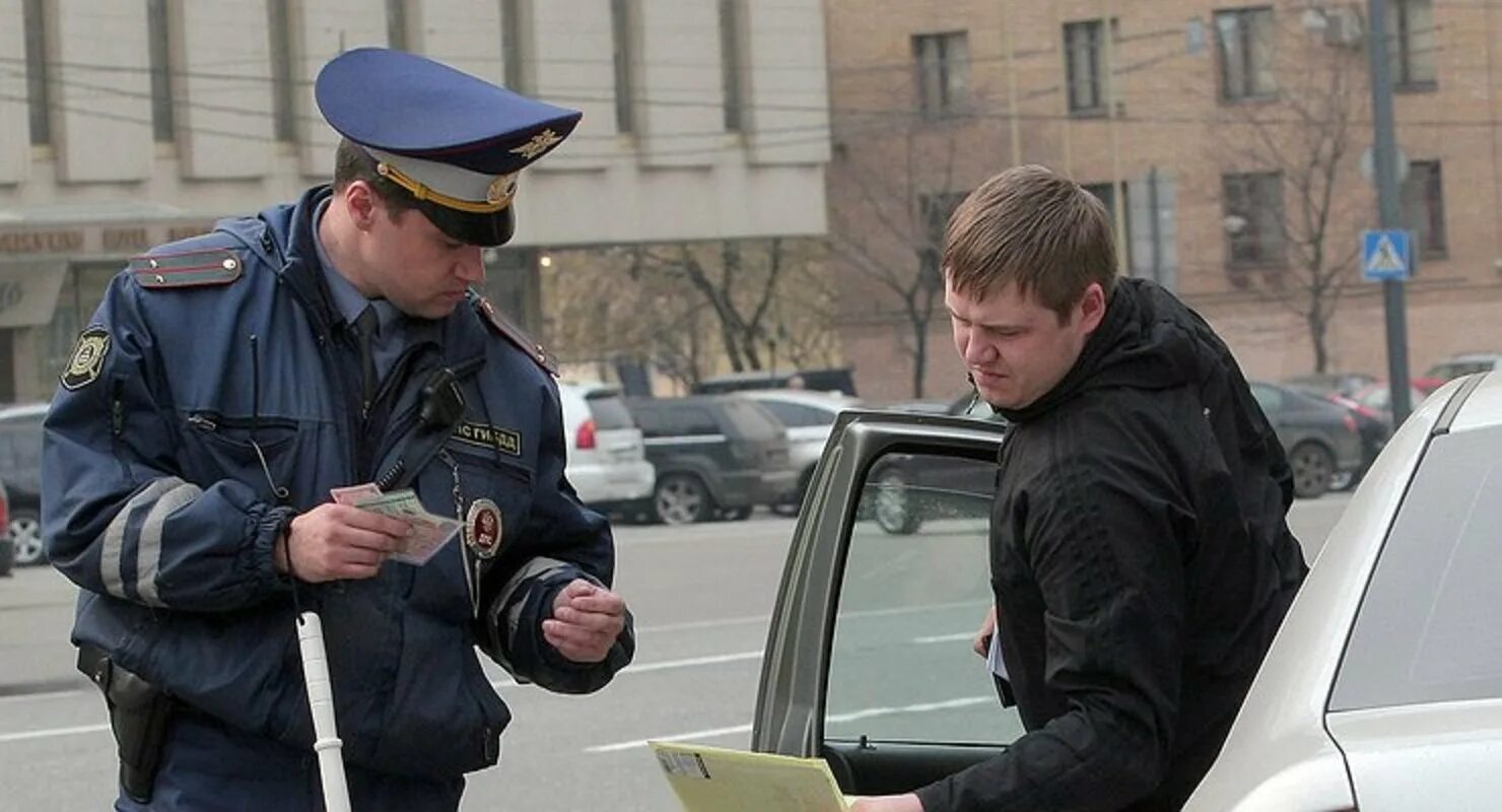 Штрафы дпс. Автомобиль под арестом. удостоверение гаишника. мои штрафы в гибдд. гаи арест машины.
