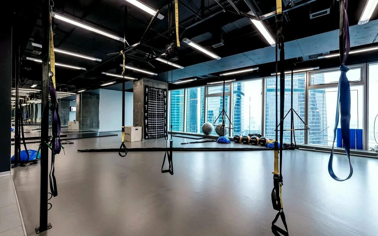 Коммерческая съёмка спорт зала. Зал для тренировок. Залы для crossfit москва. Тренировочный зал. Зал для тренировок москва.