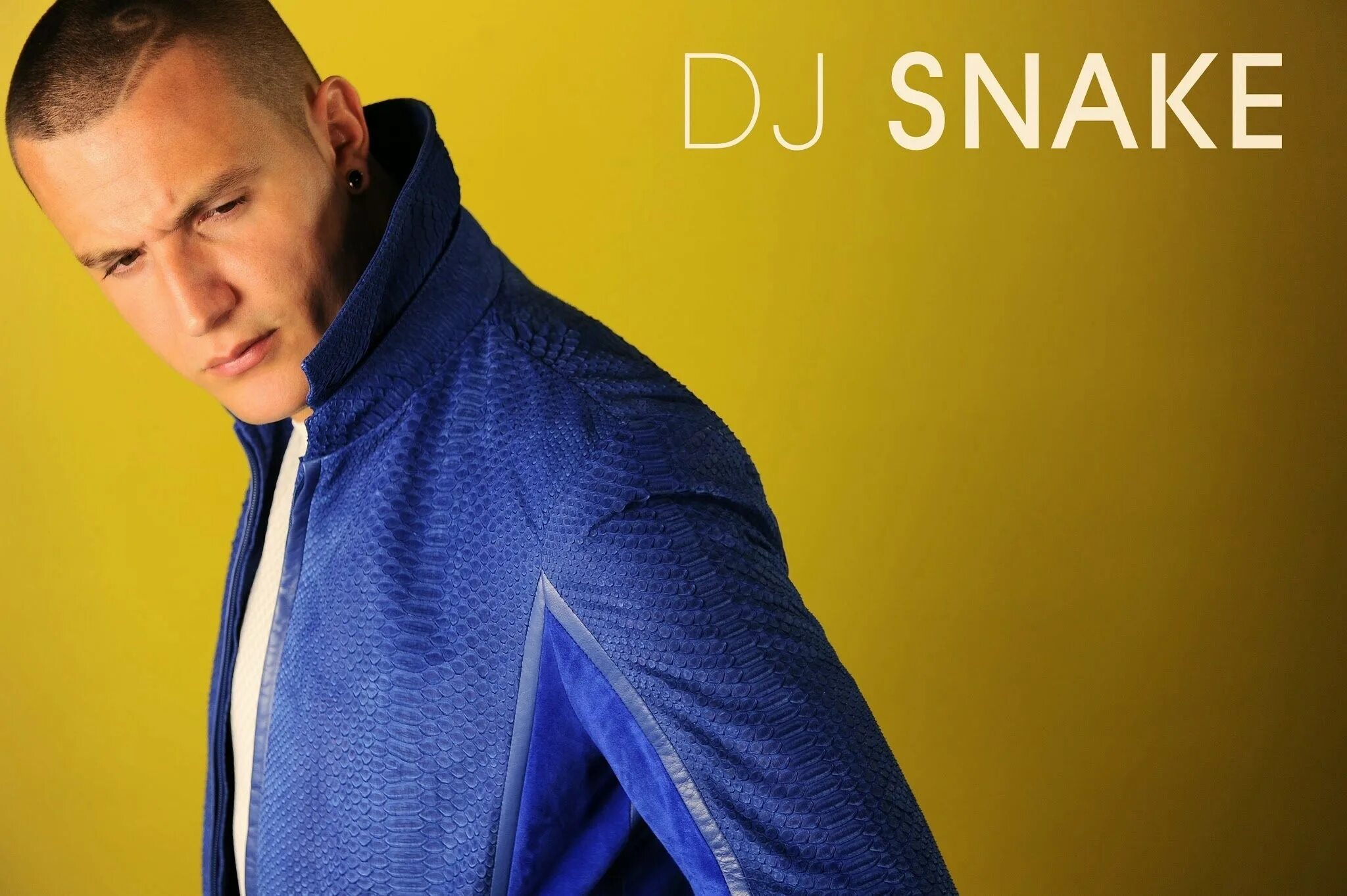 Snake mp3. William grigahcine. дж снейк. dj snake без очков. william sami etienne grigahcine.