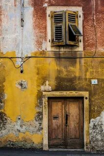 Travel doors