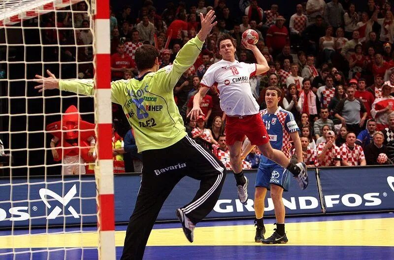 Гандбол. Гандболист. Ручной мяч. Гандбол игроки. Гандбол сборная россии игры.