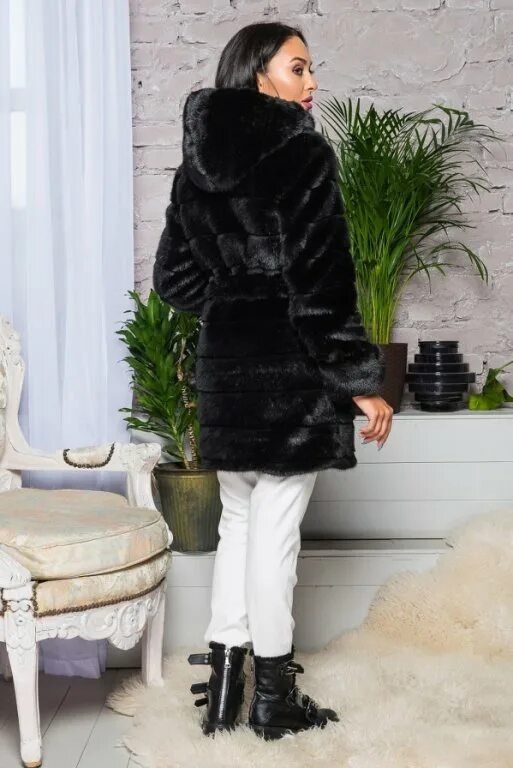 Красивые девушки в шубах. Черная норковая шуба. Шуба koton леопардовая. Шубы из эко меха тиссавель. Эко шуба tissavel с капюшоном.