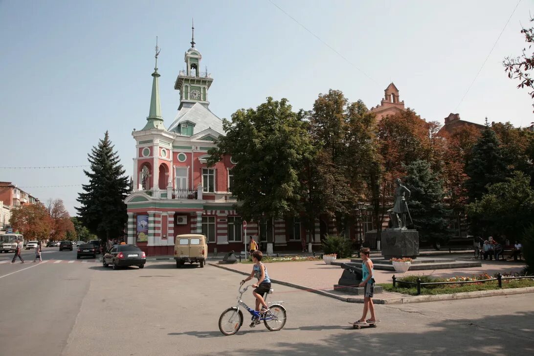 В Азове устранили крупную аварию на главном канализационном коллекторе АиФ Росто