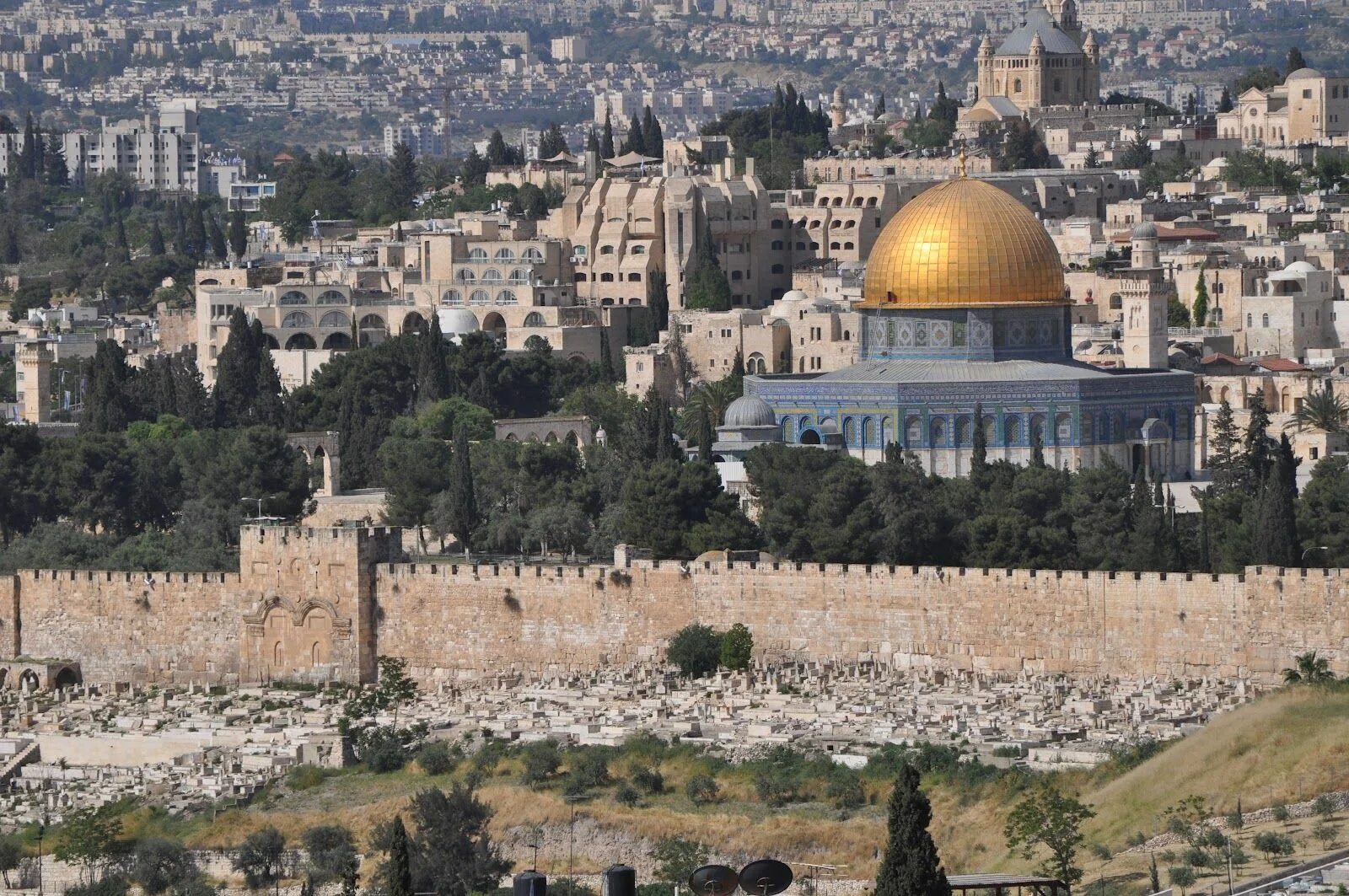 В какой стране находится город иерусалим. Иерусалим центр. Иерусалим архитектура. Иерусалим достопримечательности. Самые красивые места в Иерусалиме.