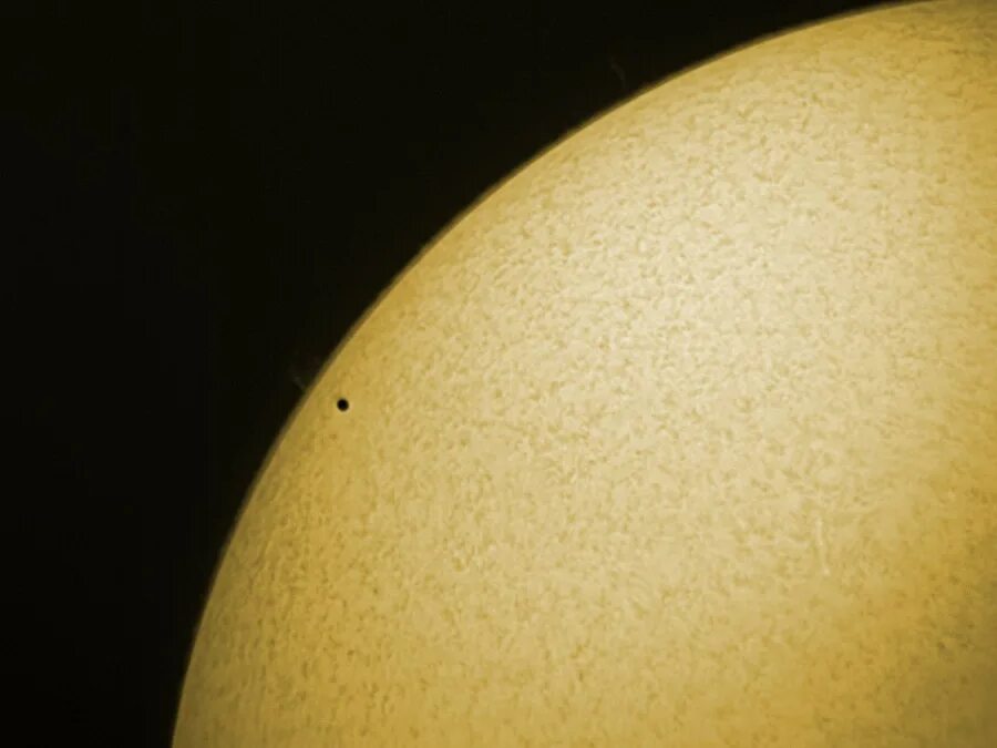 Меркурий на фоне солнца. Диск солнца. Транзит венеры по диску солнца. Меркурий по диску солнца. Прохождение меркурия по диску солнца.