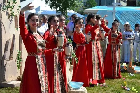 Армяне какой год