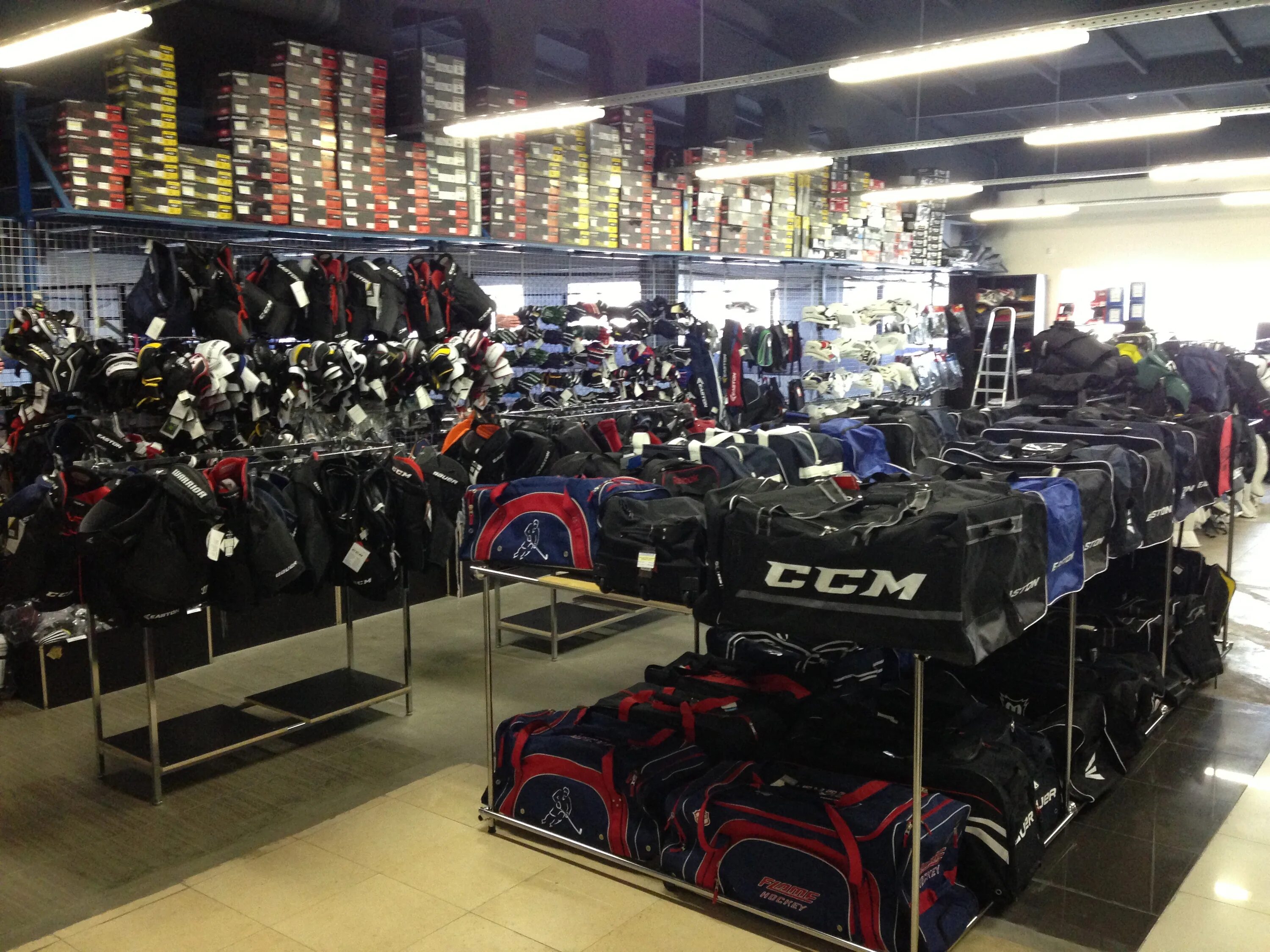 магазин хоккейной экипировки. хоккейная форма. хоккейный магазин в уфе на ибрагимова. хоккейная экипировка уфа. хоккейный магазин в уфе на ибрагимова.