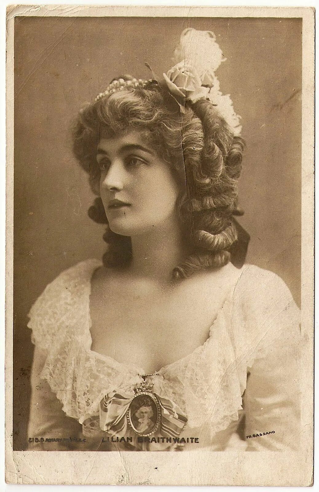 Старая бабушка в купальнике. Alfred cheney johnston ретро. Лилиан рассел актриса. Красивые старые женщины. Hattie retroage.