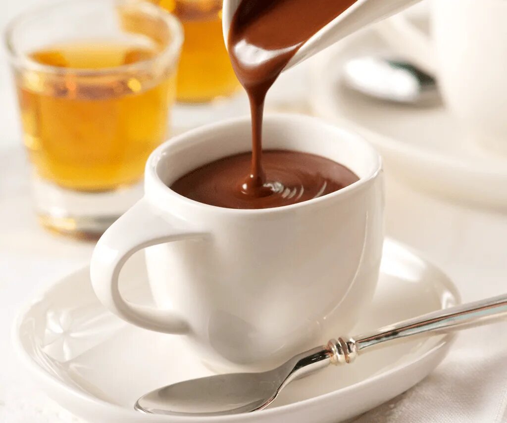 Горячий шоколад. Чашка горячего шоколада. Шоколад напиток. Горячие напитки.