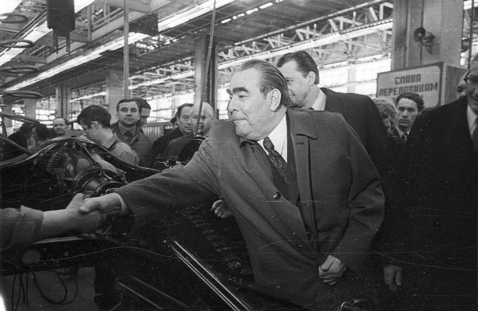 Брежнев 1 секретарь цк молдавии. Брежнев и форд во владивостоке. Брежнев 1981. И. Брежнев фото.