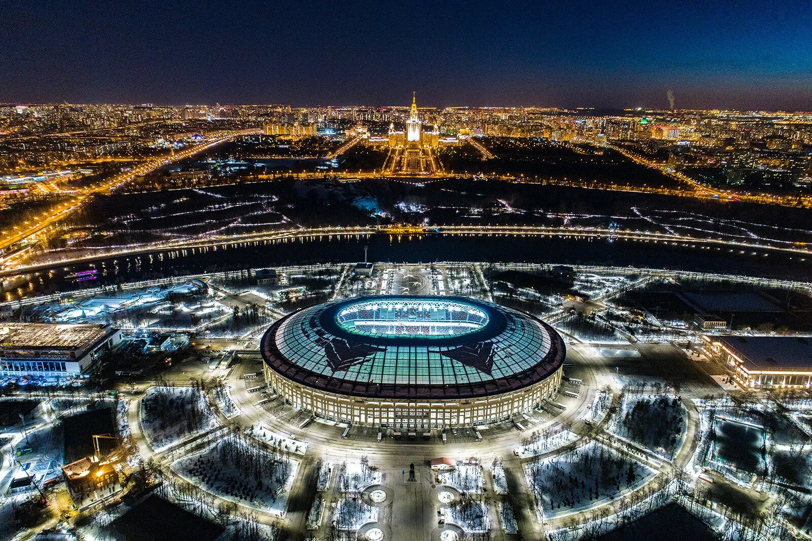 Стадионы рф. Стадион Лужники Москва. Олимпийский комплекс Лужники. БСА Лужники. Стадион Лужники ночью.