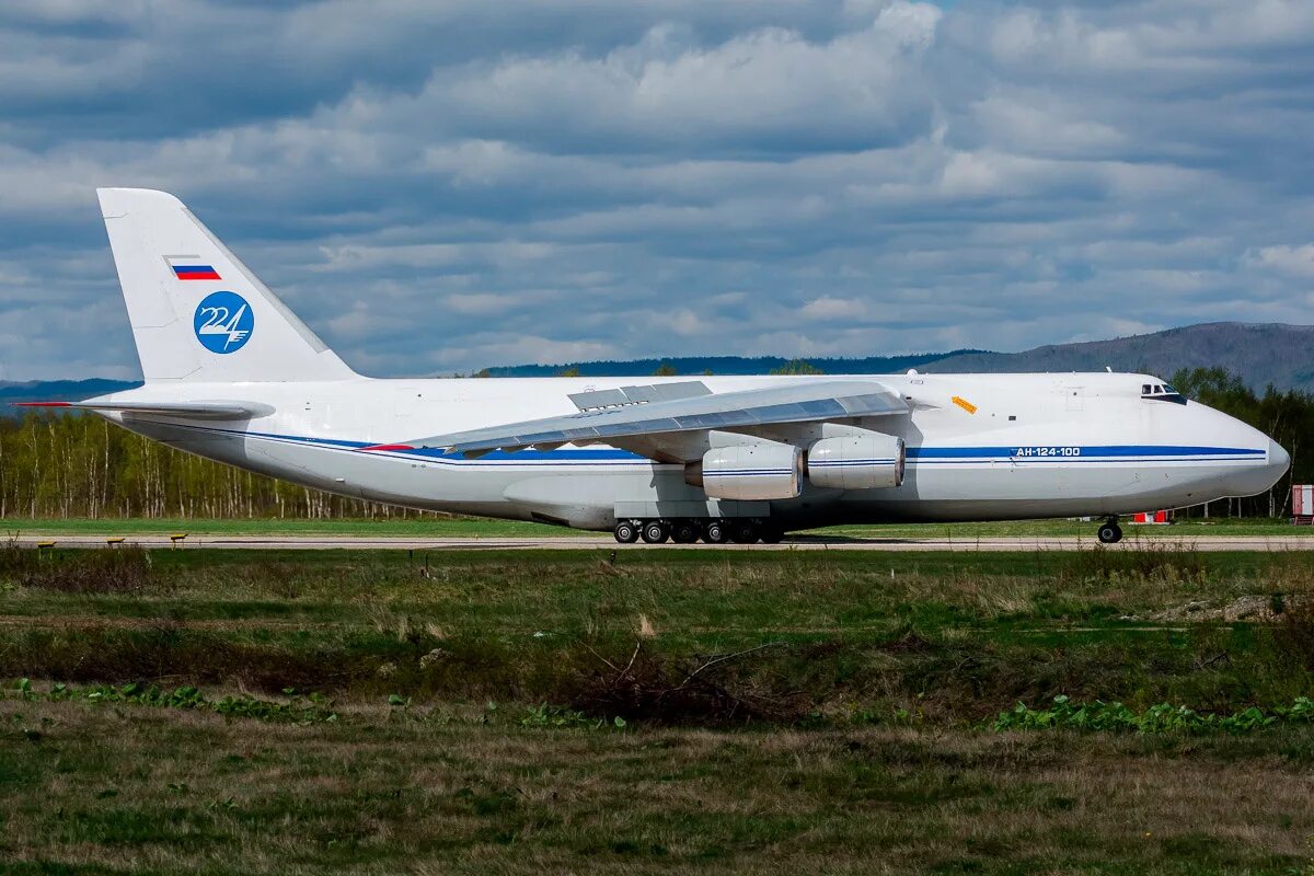 Первый полет ан 124 собранный в ульяновске