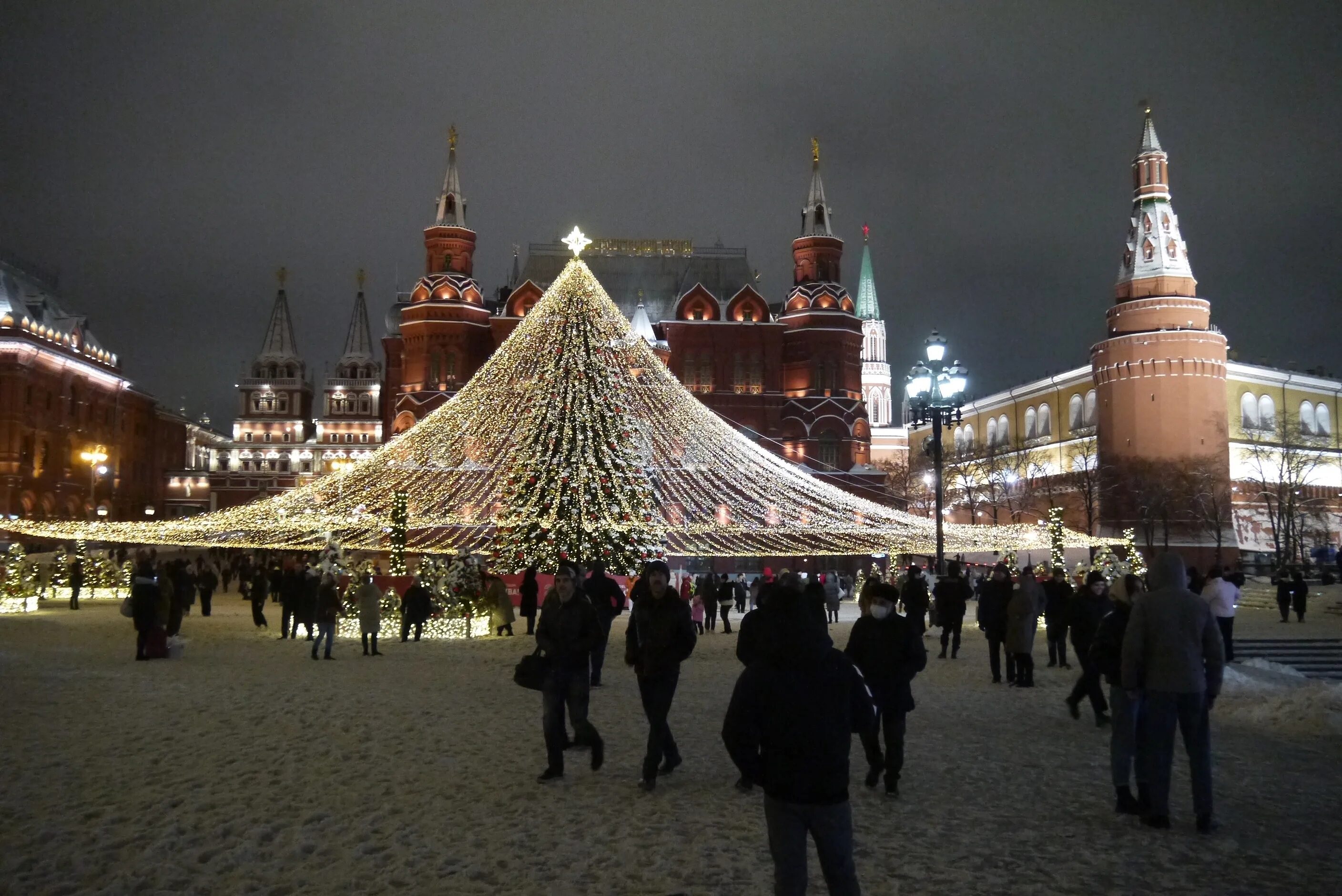 Каким будет январь в москве. Москва после бивты. 9 January.