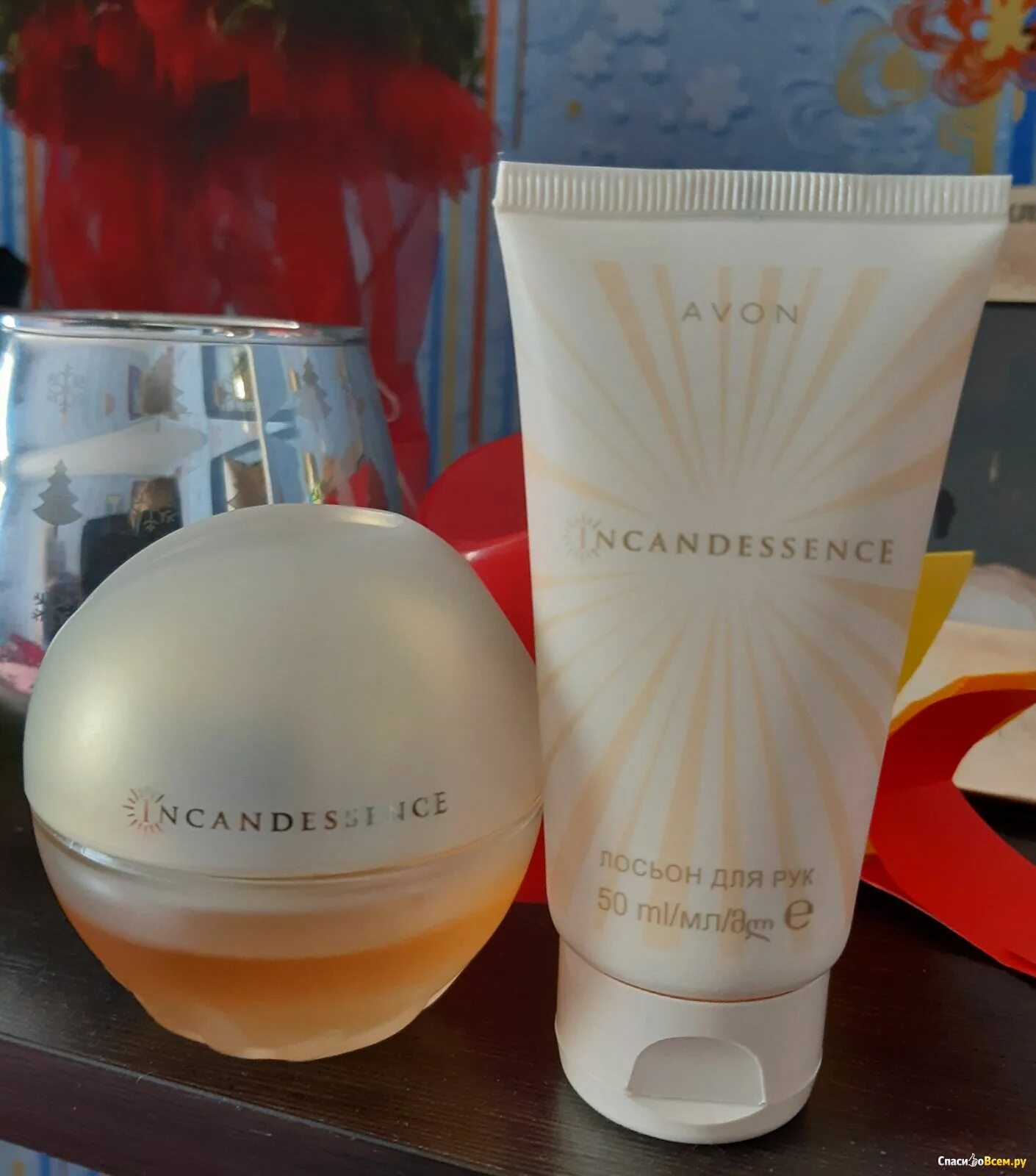 Вода avon incandessence. Набор Incandessence Avon. Лосьон Incandessence Avon 50 мл. Духи Avon Incandessence. Парфюмированный набор Incandessence эйвон.