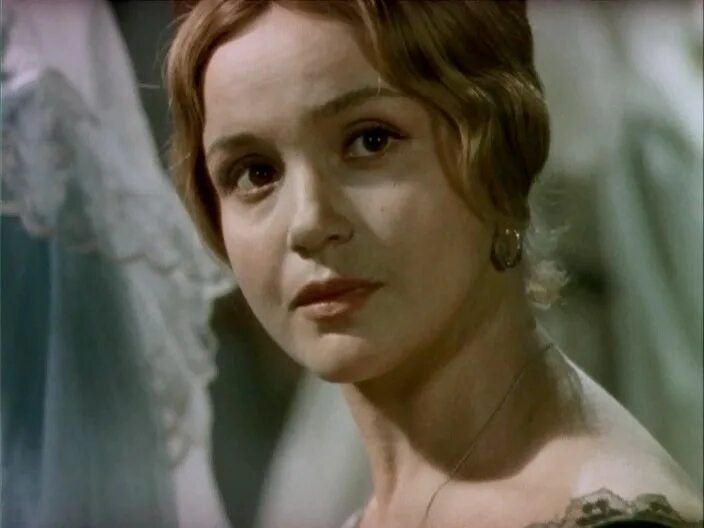 Замечательная актриса дома