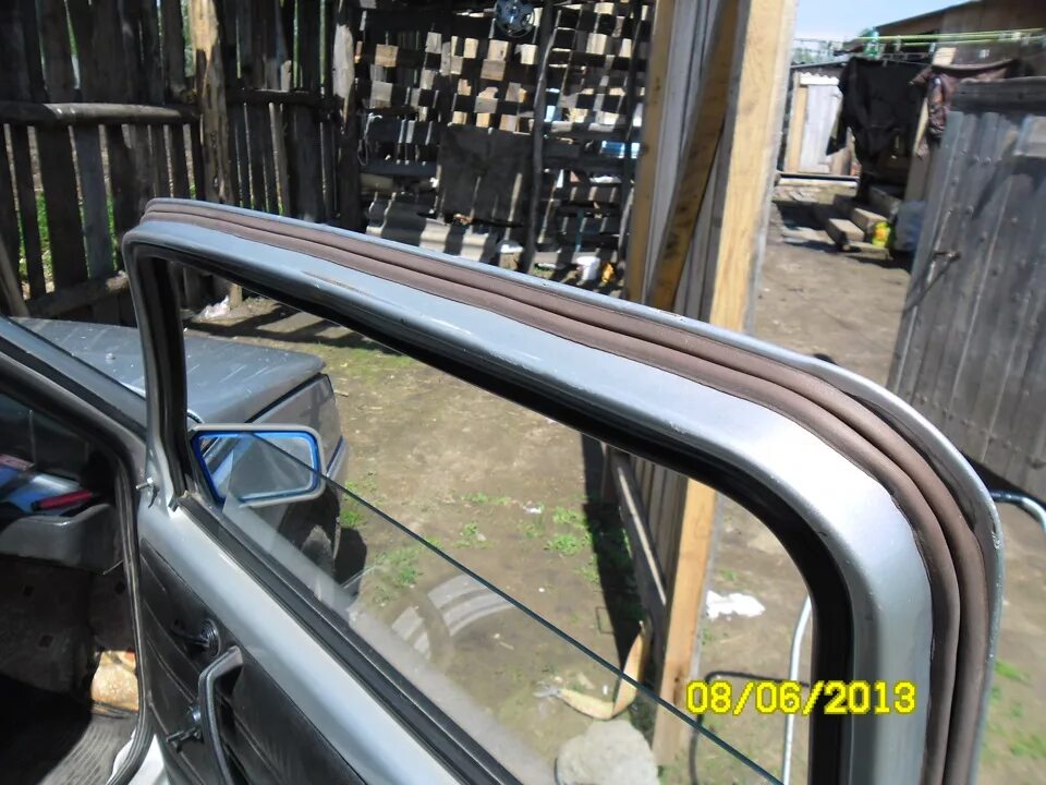 Дверные уплотнители ваз 11113 ока. Уплотнитель двери ваз 21213. Ока уплотнитель дверь. Ока уплотнитель дверь. Ока уплотнитель дверь.