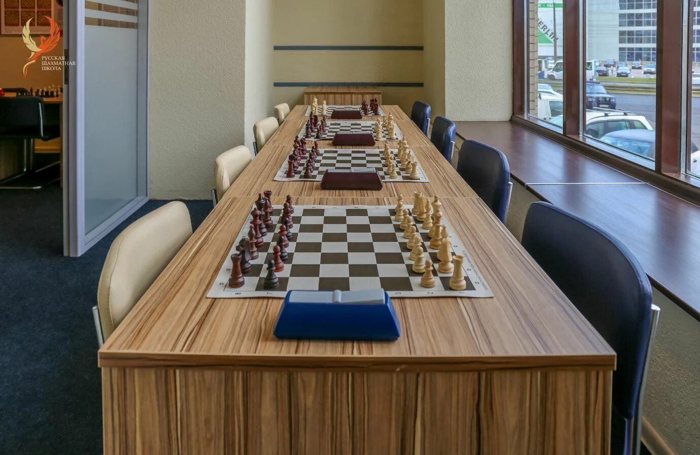 Шахматный клуб интерьер. Клуб шахмат. Шахматы для детей. Клуб шахмат. Капабланка шахматист.