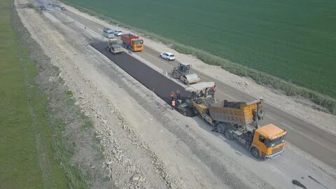 Бригаде поручили отремонтировать участок дороги 760