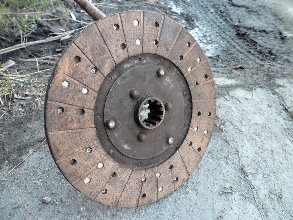 Диск сцепления без пружин. Диск сцепления 2217 без пружин. Диск сцепления без пружин. Диск сцепления уаз без демпферных пружин. Диск сцепления ваз 21099.