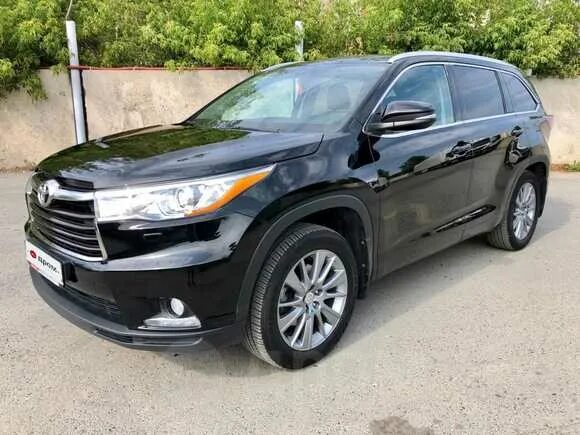Toyota highlander 2010. Екатеринбург хайлендер. Тойота хайлендер 2015. Тойота хайлендер 2014 года 3. Екатеринбург хайлендер.