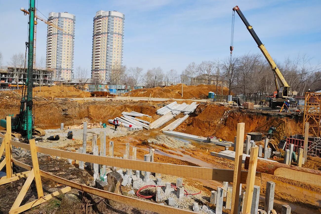 Гк самолет застройщик. Группа компаний самолет. Самолет застройщик москва котлован. Новостройка котлован. Самолет застройщик москва котлован.