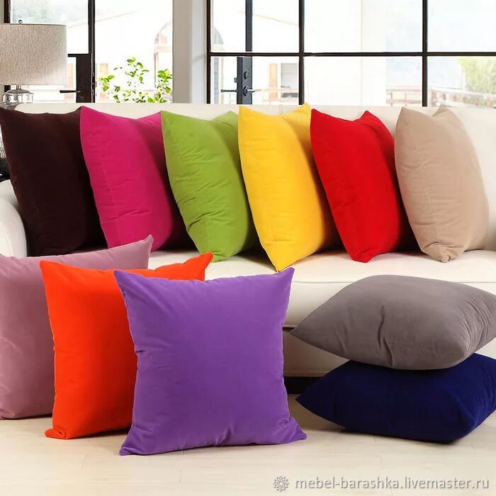Яркие подушки. Яркие диванные подушки. Разноцветные подушки. Подушка для дивана. Подушки декоративные на диван.