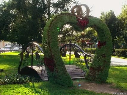 Королев арка