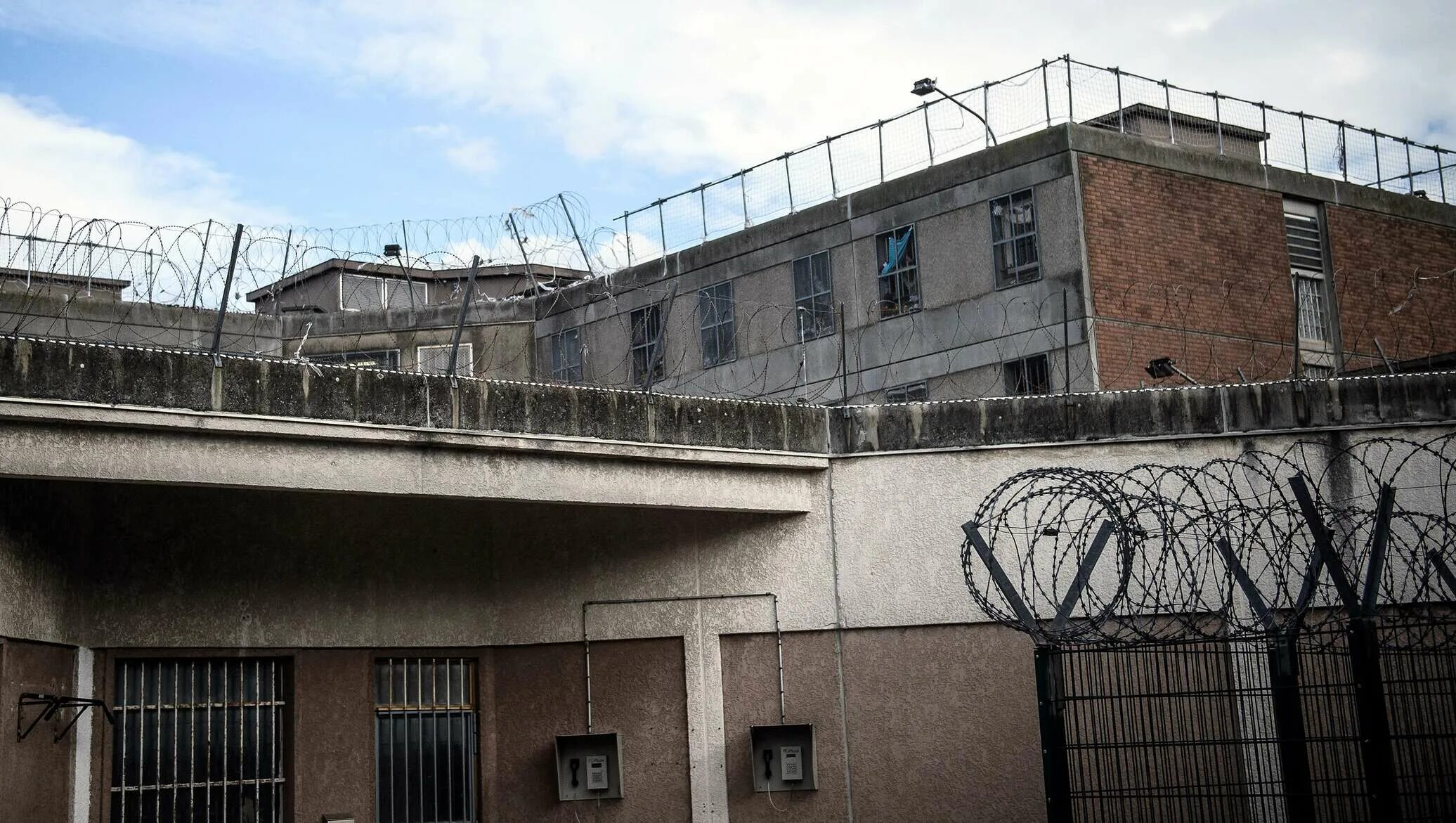 Тюрьма гегутская Грузия. Тюрьма Тбилиси тюрьма в Глдани. Тюрьма в Рустави. Тюрьма строгого режима Грузия.