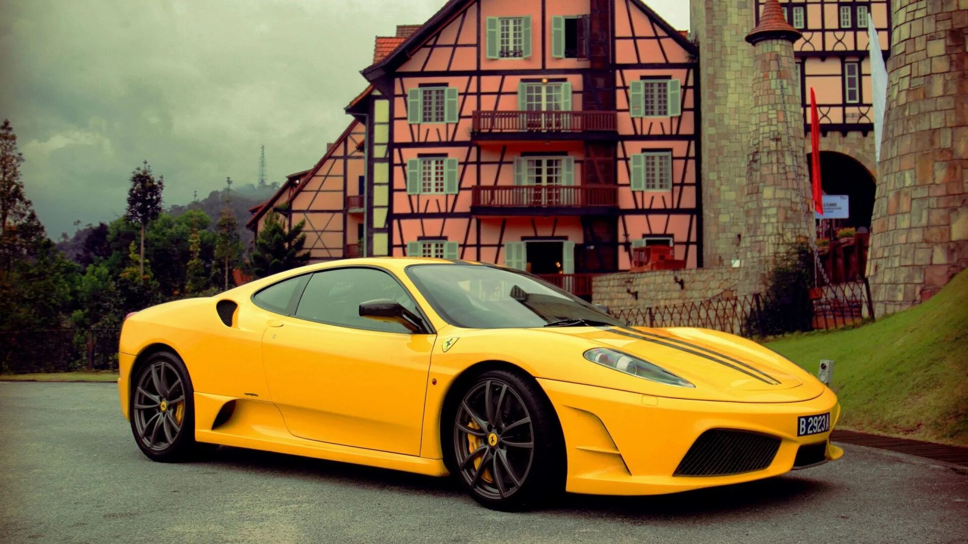 Картинки машин. Ferrari f430. Желтая Феррари f430. Ferrari f430 Scuderia Yellow. Ferrari 430 Scuderia желтая.